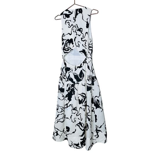 TANYA TAYLOR Black & White Floral Jackie Matelessé Open Back A-Line Dress Size 8 - Picture 6 of 10
